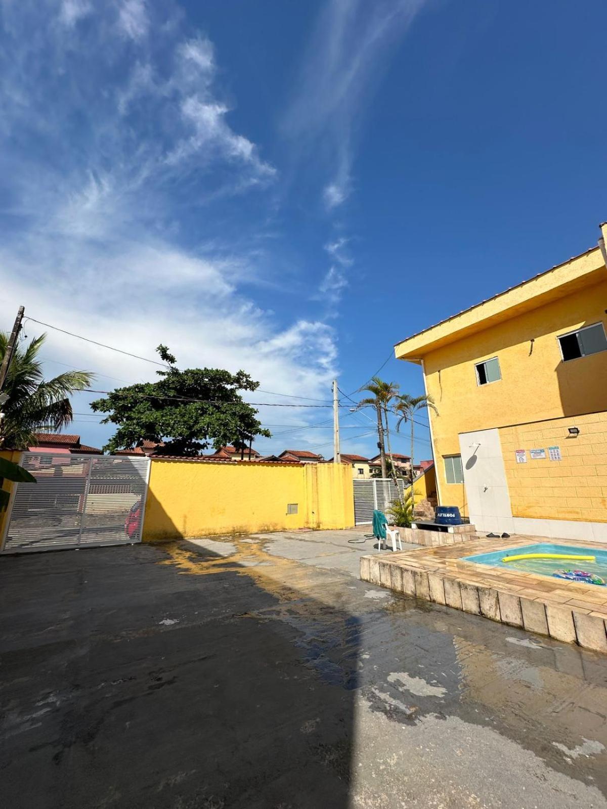 Pousada Amarela Itanhaem Exterior photo