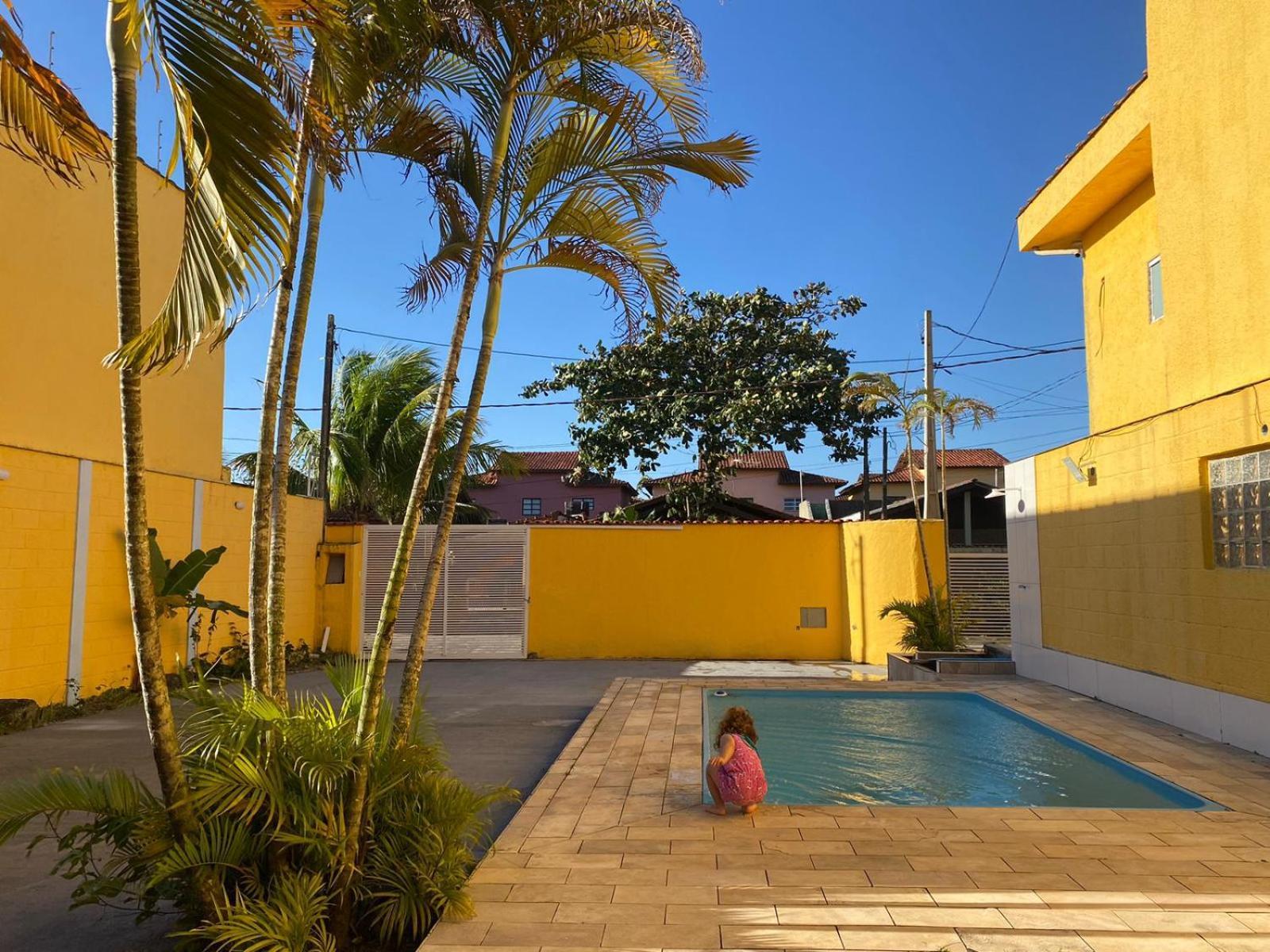 Pousada Amarela Itanhaem Exterior photo